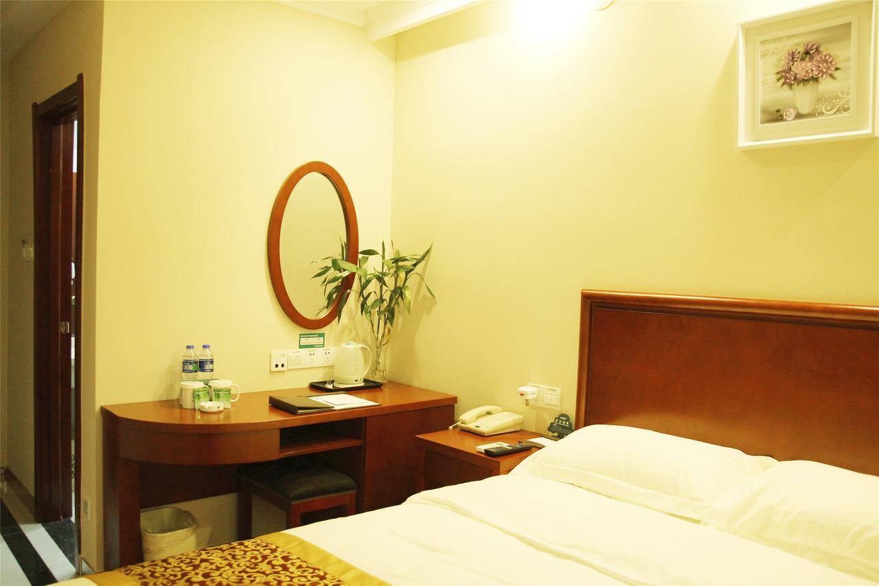 Greentree Inn Jiangsu Wuxi Jiangyin Zhouzhuang Shiji Avenue Business Hotel Exterior photo