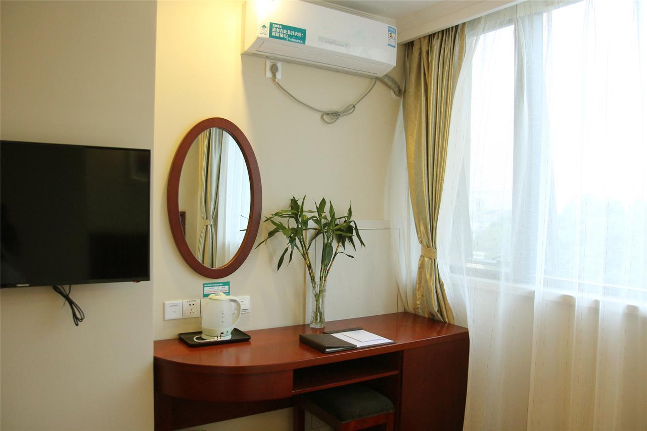 Greentree Inn Jiangsu Wuxi Jiangyin Zhouzhuang Shiji Avenue Business Hotel Exterior photo